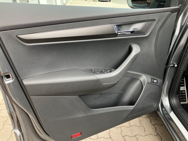 Karoq 2.0 TDI DSG Sportline ACC,Kamera,AHK,Navi