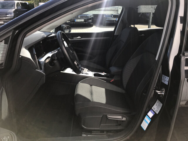 Golf VIII Variant 2.0 TDI DSG Active Navi,LED,ACC