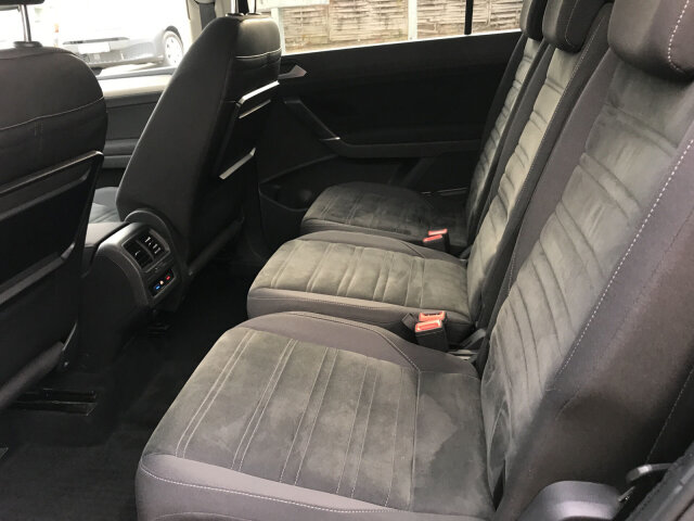 Touran 1.4 TSI Comfortline AHK, Navi, ACC Autom.