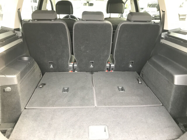 Touran 1.4 TSI Comfortline AHK, Navi, ACC Autom.