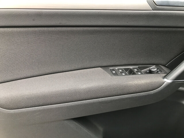 Touran 1.4 TSI Comfortline AHK, Navi, ACC Autom.