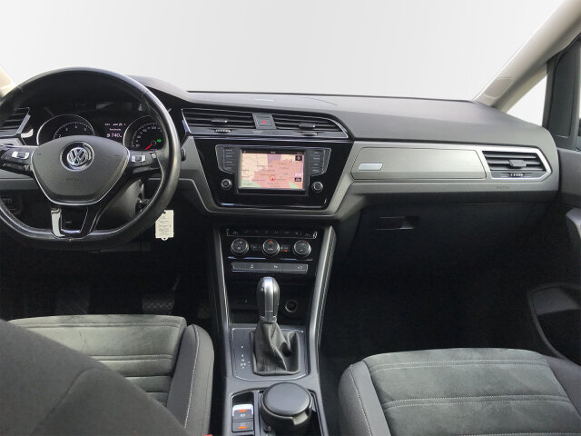 Touran 1.4 TSI Comfortline AHK, Navi, ACC Autom.
