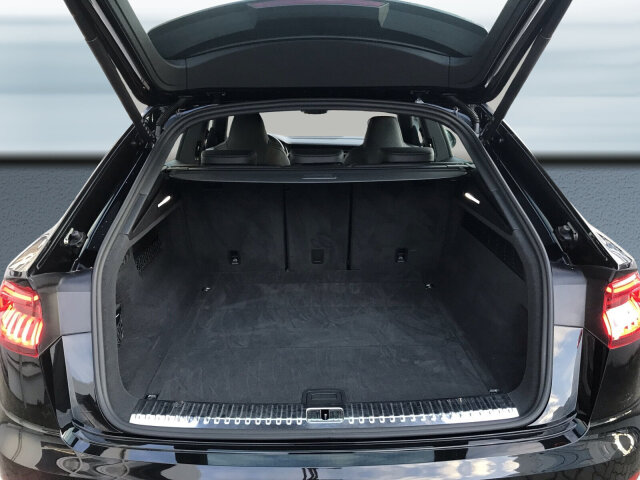 Q8 55 3.0 TFSI DSG quattro competition plus Navi