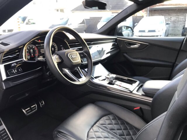 Q8 55 3.0 TFSI DSG quattro competition plus Navi