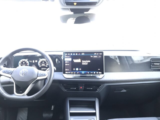 Tiguan 1.5 eTSI DSG AHK, LED, Kamera, Climtr.