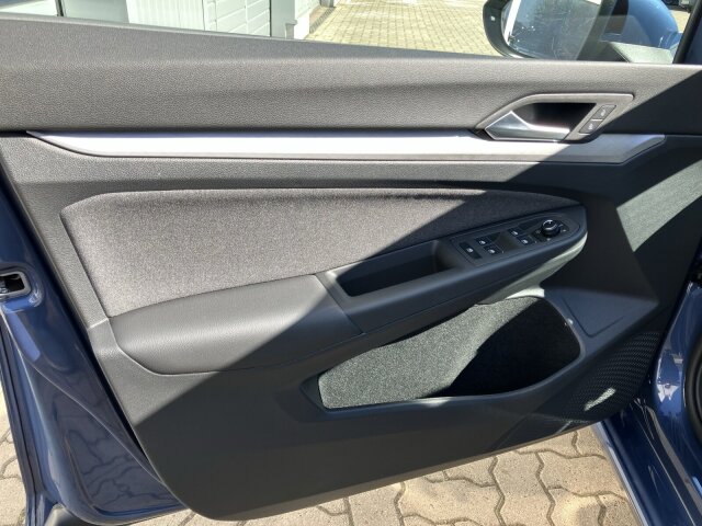 Golf VIII 1.5 eTSI Life AHK,ACC,LED,Garantie BC