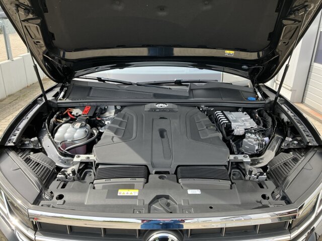 Touareg 3.0 V6 TDI Elegance 4Motion AHK,Stanhz