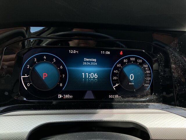 Golf VIII 1.0 eTSI DSG Active ACC,LED,R-Cam,Navi