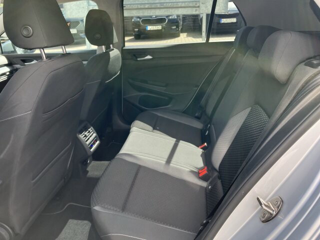 Golf VIII 1.0 eTSI DSG Active ACC,LED,R-Cam,Navi