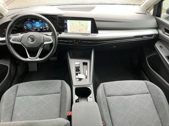 Golf VIII Var. 1.0 eTSI DSG Life AHK,Kamera,ACC,Navi