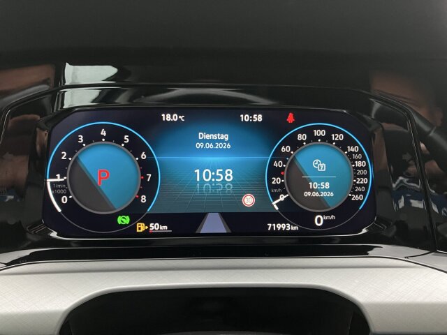 Golf VIII Var. 1.0 eTSI DSG Life AHK,Kamera,ACC,Navi
