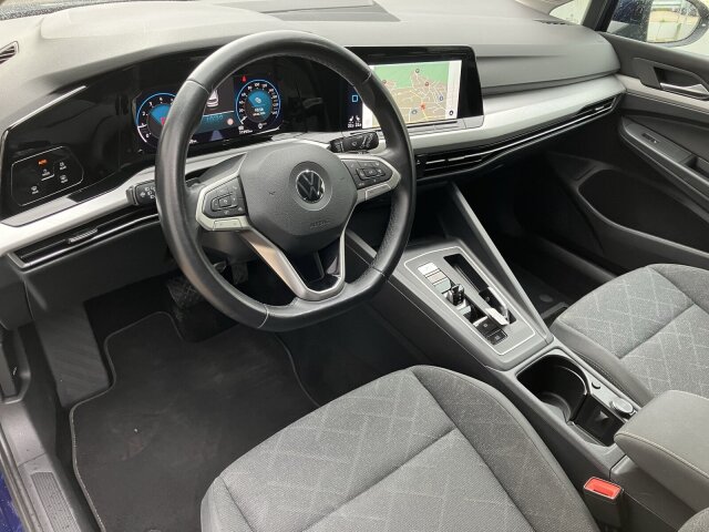 Golf VIII Var. 1.0 eTSI DSG Life AHK,Kamera,ACC,Navi