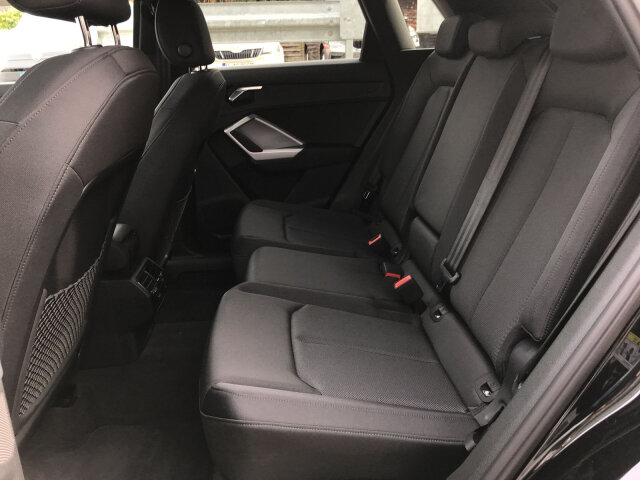Q3 35 TFSI S tronic, Navi, AHK, LED, Sitzh.