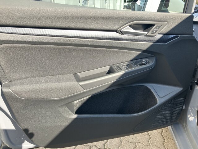 Golf VIII 1.0 TSI United Navi,LED,Kamera,ACC