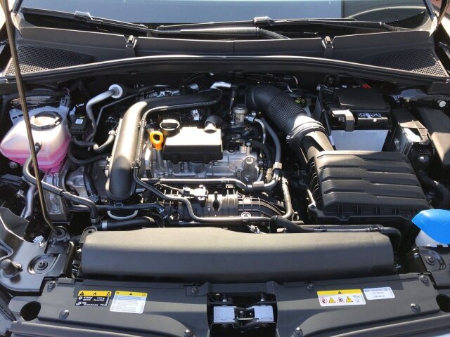 Fabia 1.0 TSI DSG Selection, LED, Kamera, Sitzh.