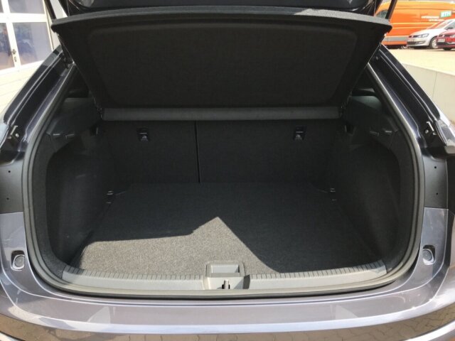 Taigo 1.5 TSI DSG R-Line,Matrix,Pano,Garantie BC