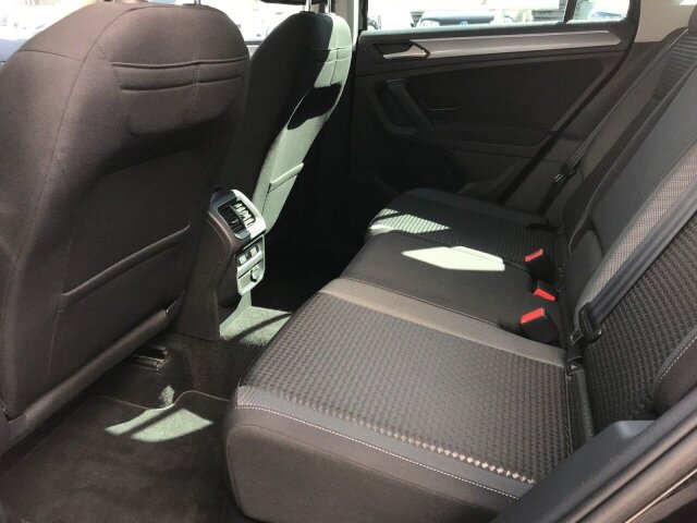 Tiguan 1.5 TSI Active,AHK,ACC,Kamera,Garantie