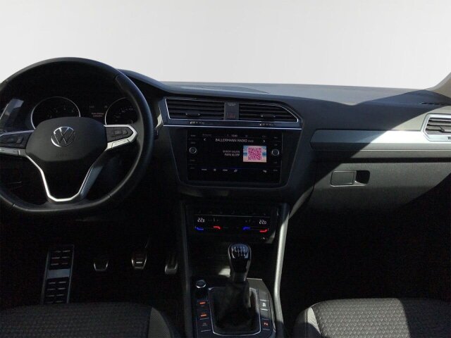 Tiguan 1.5 TSI Active,AHK,ACC,Kamera,Garantie