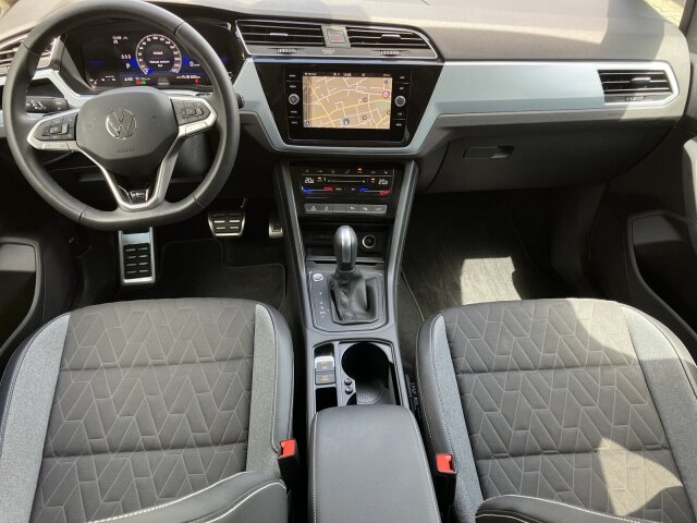 Touran 1.5 TSI DSG Comfortl. AHK,Kamera,LED,ACC