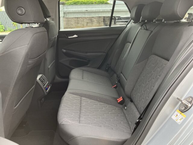 Golf VIII 1.5 TSI Life AHK,Kamera,ACC,LED-Plus