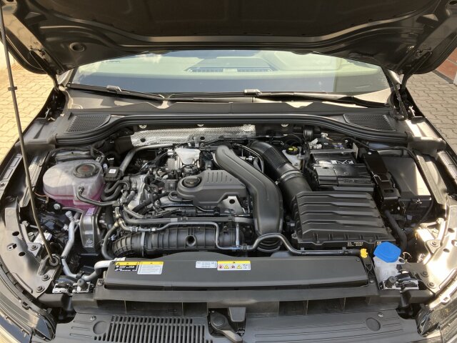 Golf VIII 1.5 TSI Life AHK,Kamera,ACC,LED-Plus