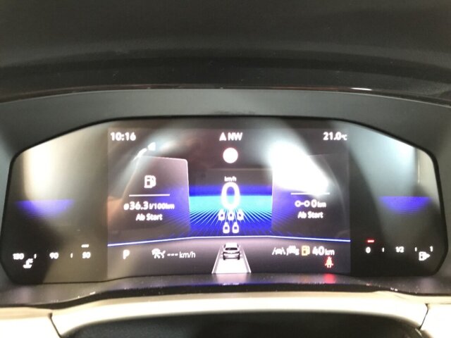 Touran 1.5 TSI DSG R-Line,Navi,LED,AHK,7 Sitze