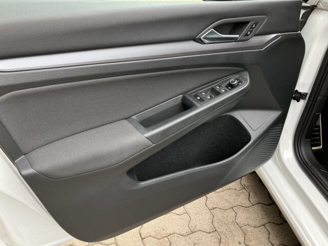 Golf VIII 1.5 TSI Active Navi,ACC,Kamera, Klima