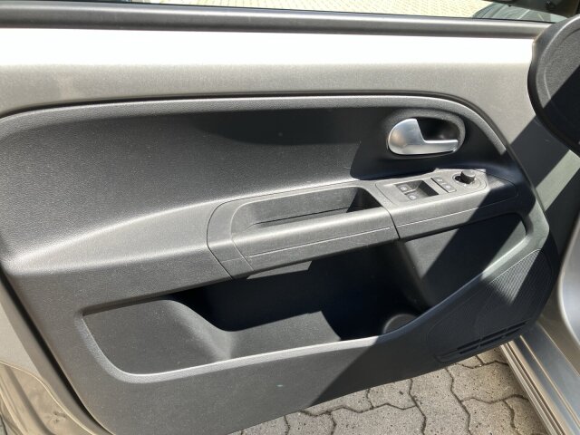 e-up! Active Klima, PDC, Sitzhzg. Park-Assist.