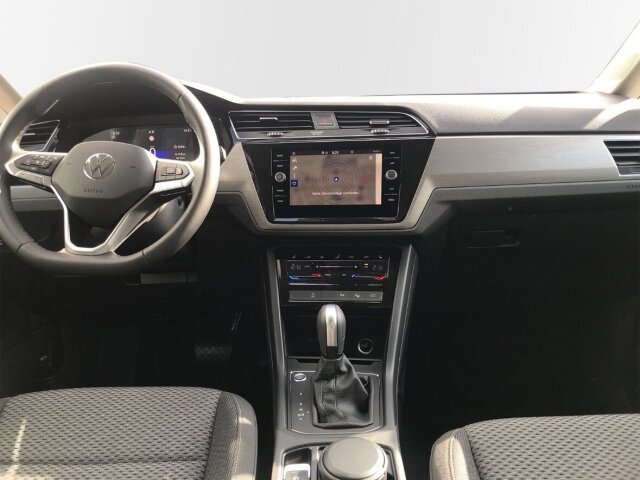Touran 1.5 TSI DSG R-Line,Navi,LED,AHK,7 Sitze