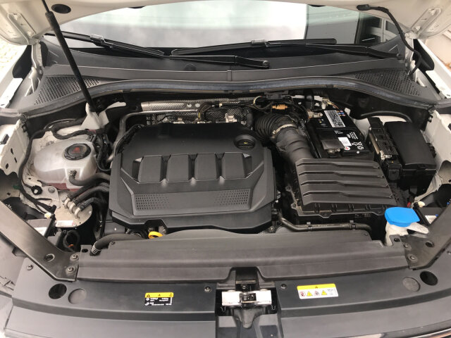 Tiguan 2.0 TDI DSG Elegance 4Motion Navi, ACC