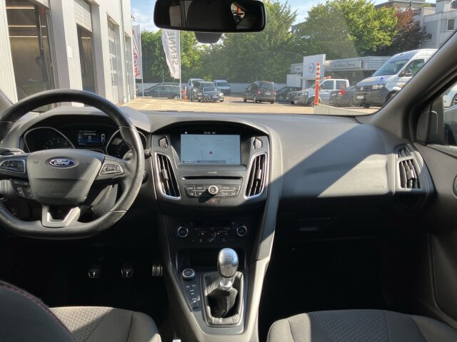 Focus 1.5 EcoBoost ST-Line Navi, Klima, PDC, Xenon, Sitzh.