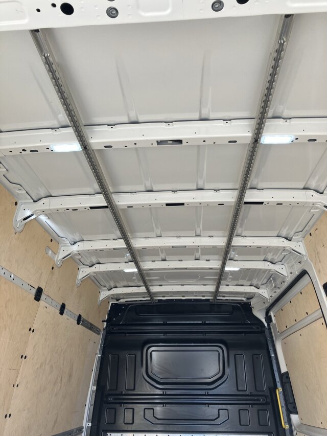 Crafter 35 2.0 TDI Autom. L2H2 LED, Navi,Klima, Kamera, App-Con.