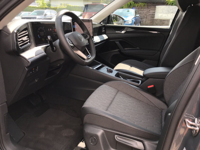 Tiguan 1.5 eTSI DSG Life,AHK,Navi,Garantie Klima