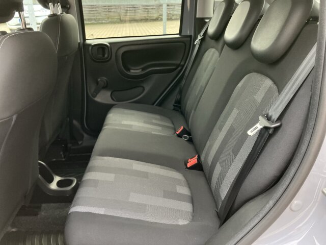 Panda 1.0 Mild Hybrid City Cross Plus Sitzhzg.