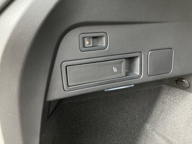 Tiguan Allspace 2.0 TDI DSG Life AHK,ACC,Kamera